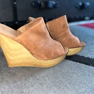Call it spring brown wedge clog - 9 1/2